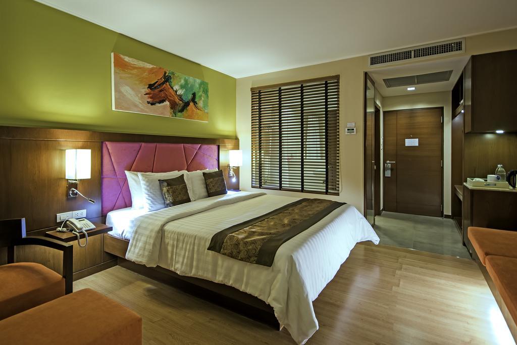 Navarat Heritage Hotel Kamphaeng Phet Exterior photo