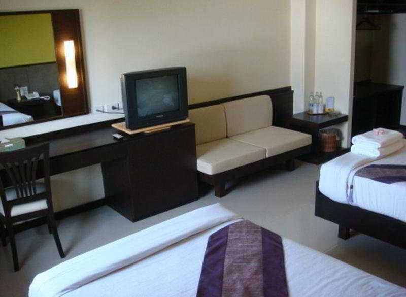 Navarat Heritage Hotel Kamphaeng Phet Exterior photo